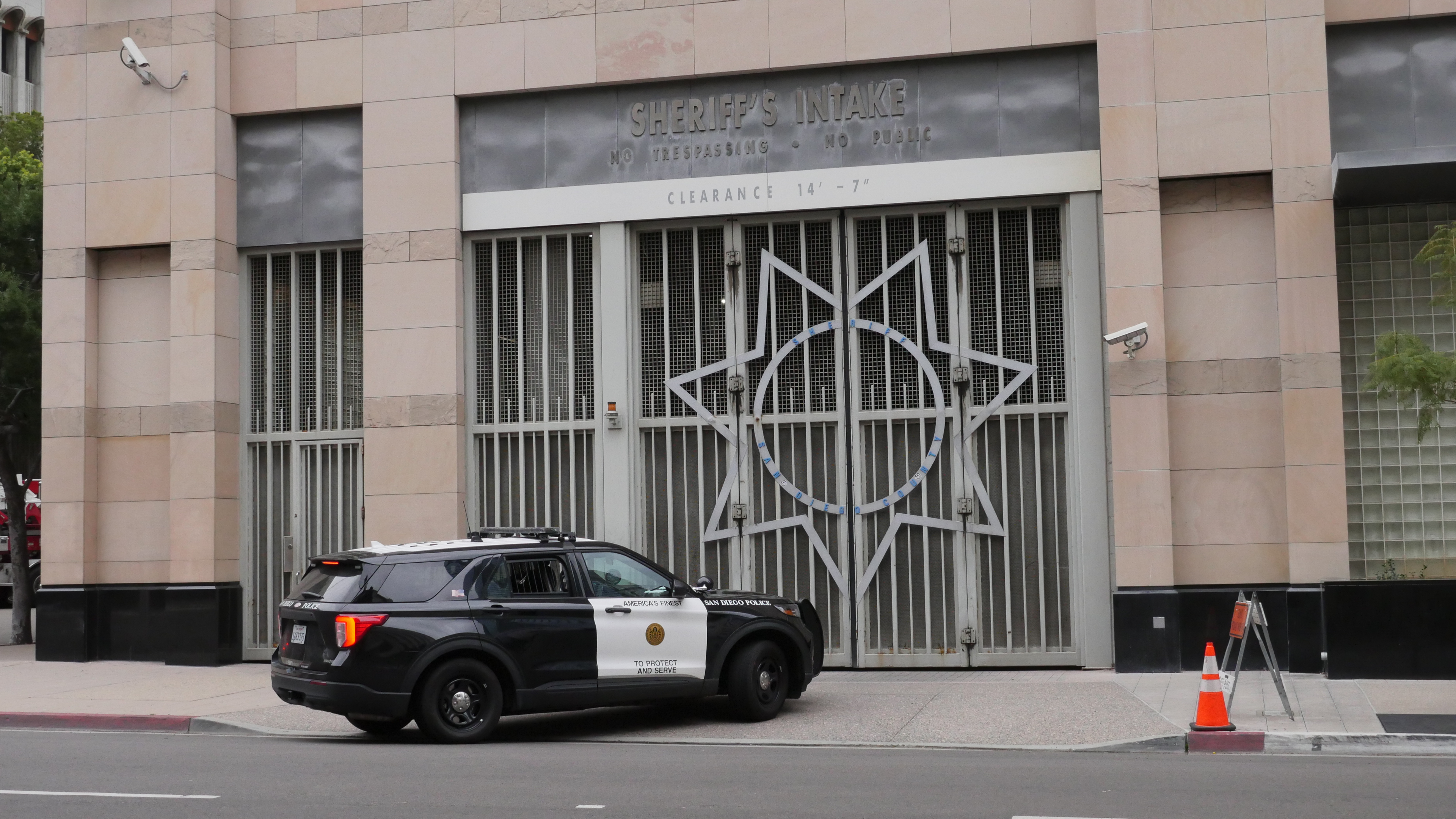 At least 16 people died in California after medics sedated them during encounters with police - Vimarsana News