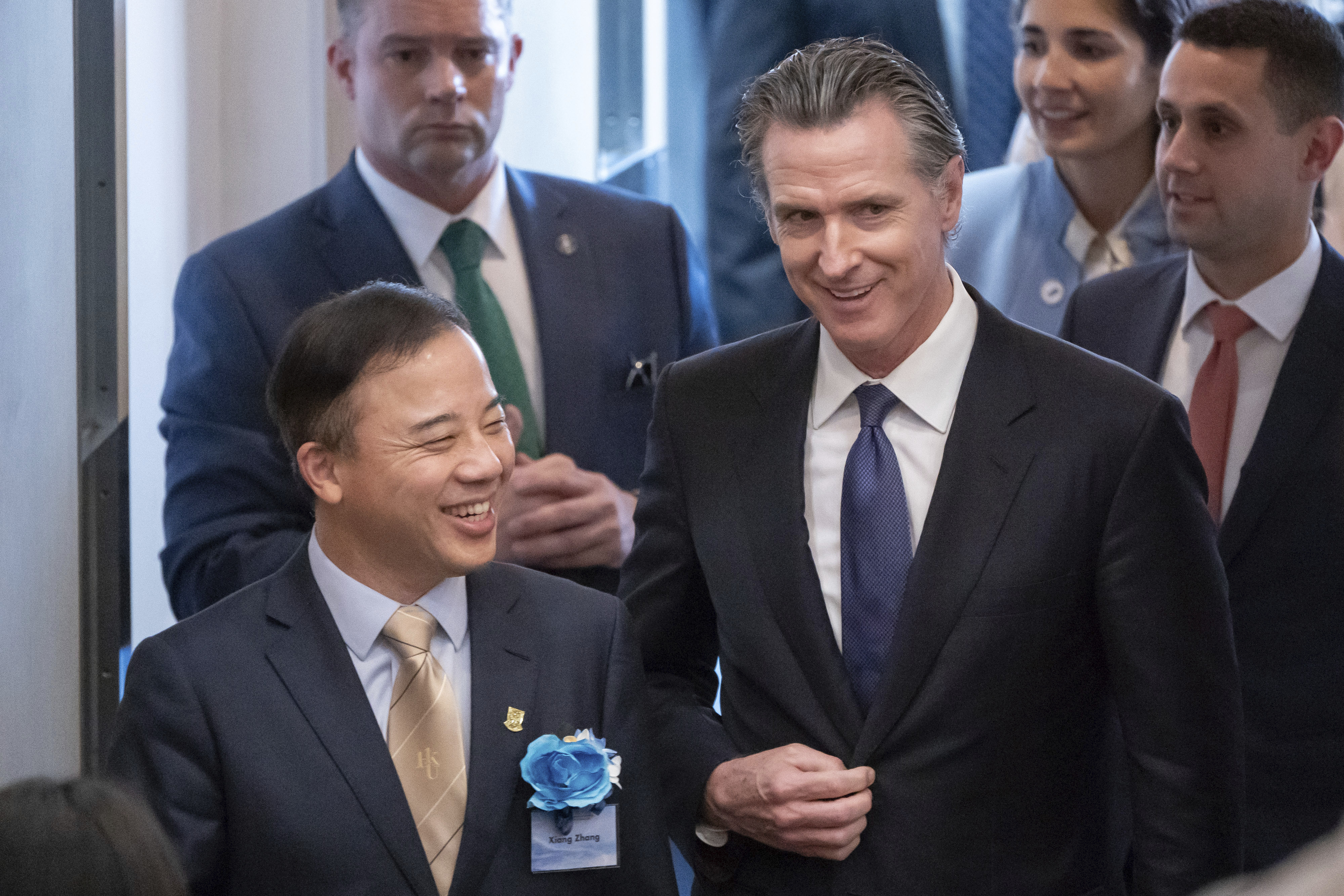 California governor visits China and says his state will always be a partner on climate change - Vimarsana News