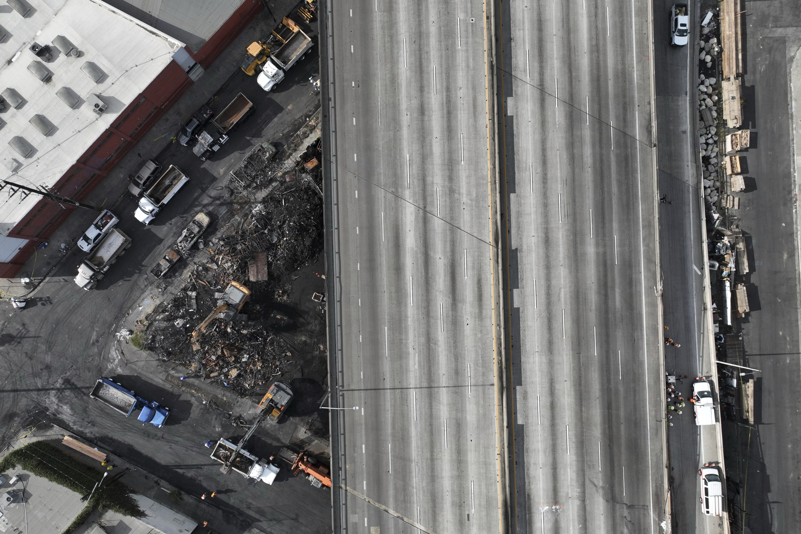 Fire-damaged Los Angeles freeway repairs will take three to five weeks, California governor says - Vimarsana News